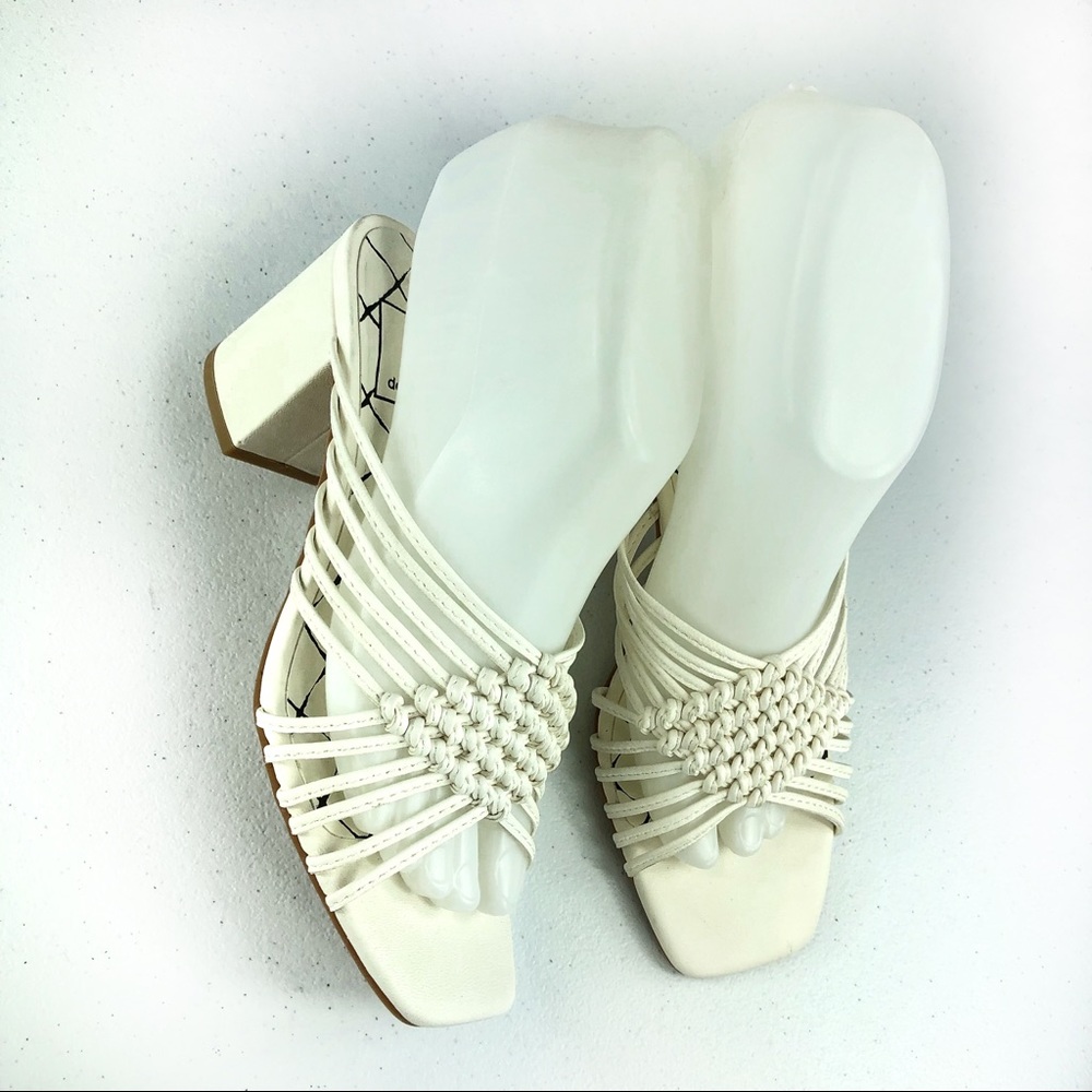 Dolce Vita Strappy white Sandals Size 6 M